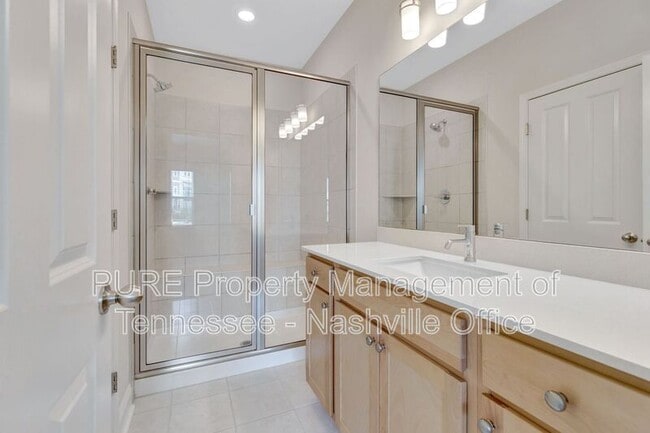 Building Photo - 3314 Tasker Dr