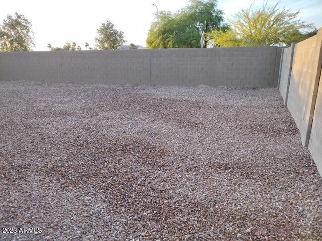 Building Photo - 11442 W La Reata Ave