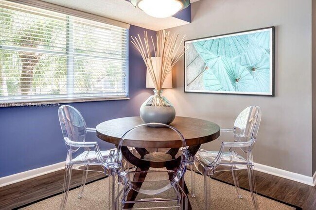 Building Photo - 5555 N Military Trl