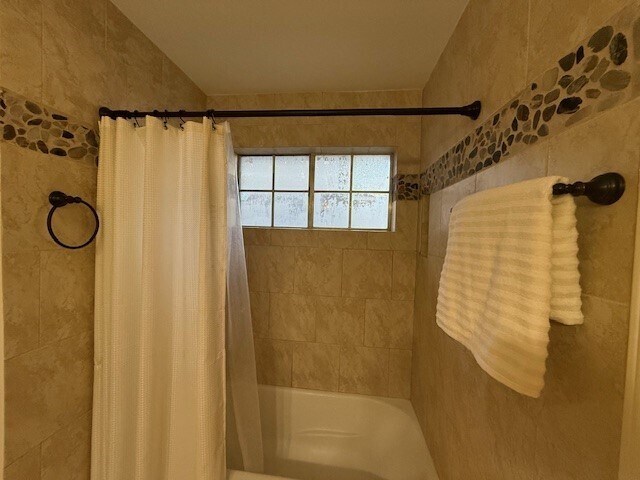 Building Photo - 2902 Silent Dr