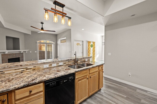 Building Photo - 6679 Bethesda Point