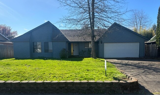 Building Photo - Beautiful 3 Bedroom, 2 bathroom House in Great Quiet Neighborhood.