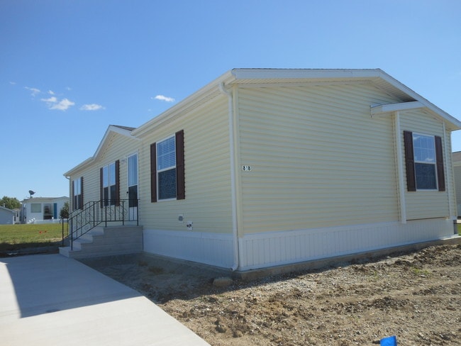 Building Photo - Oak Ridge