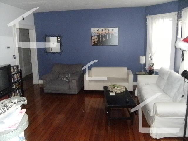 Building Photo - 51 Gardner St