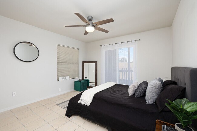 Building Photo - 3804 N 8th Ct