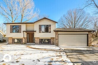 Building Photo - 1030 Rosary Tree Ct
