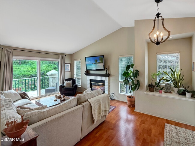 Building Photo - 264 Ridgeton Ln