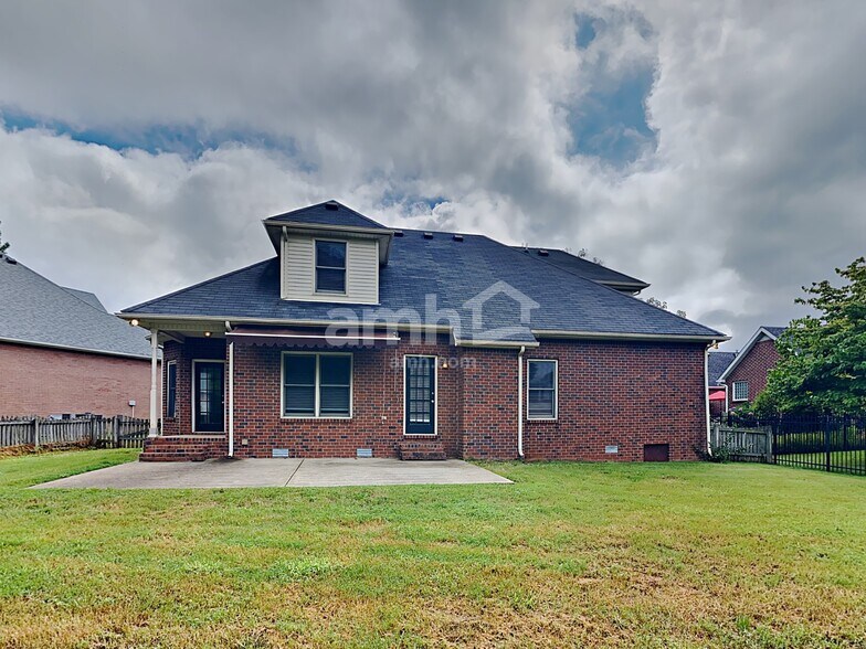 Building Photo - 2710 Soaring Eagle Ct