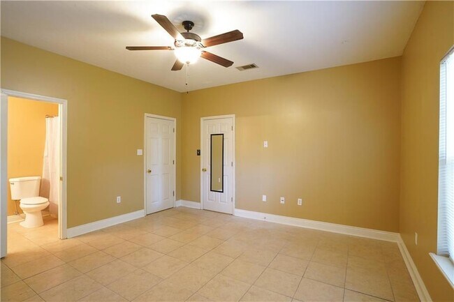 Building Photo - 1307 LA-59