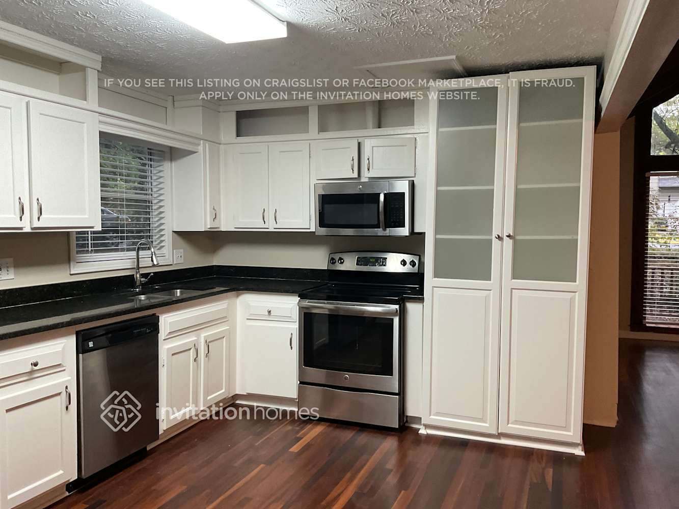 Building Photo - 2765 Timberline Rd