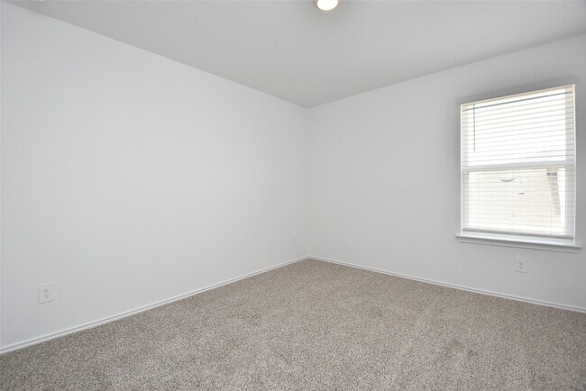 Building Photo - 24311 Saddlestone Green Dr