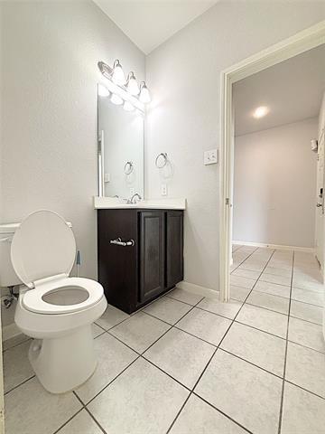 Building Photo - 9470 Smoke Tree Dr