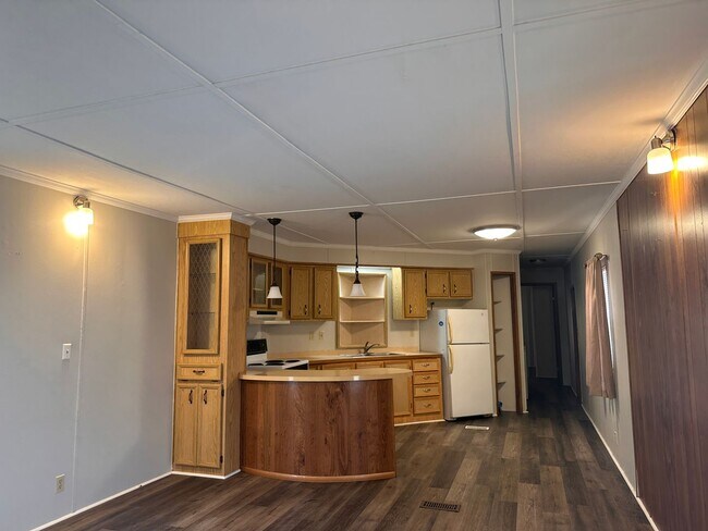Building Photo - Awesome 2/2 Trailer in Westlake for rent!