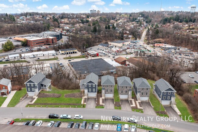 Building Photo - 1831 Chessland St
