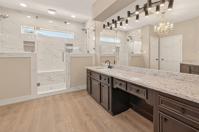 Building Photo - 1709 Coles Farm Dr