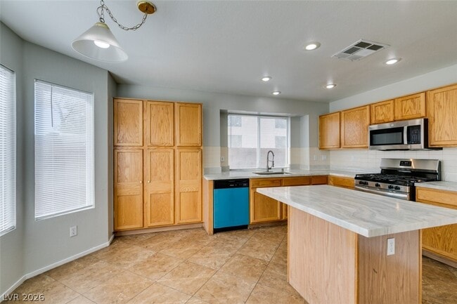 Building Photo - 7809 Calico Flower Ave