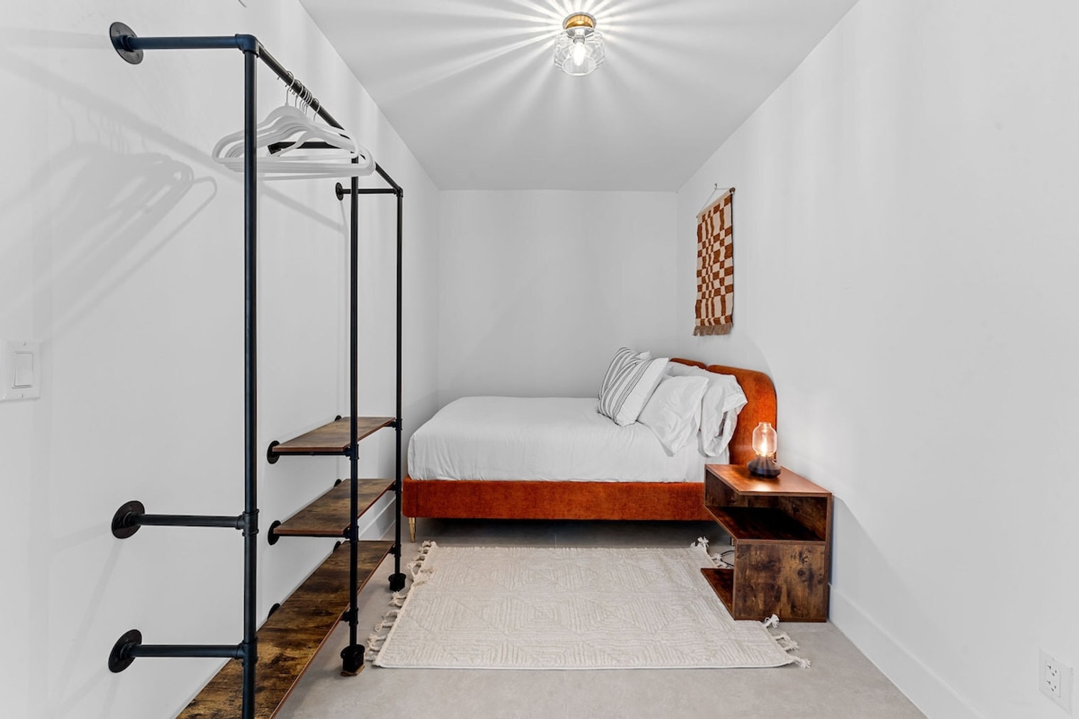 Building Photo - 1210 SW 3rd St