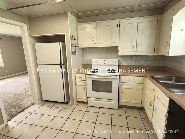 Building Photo - 7510 High Dr