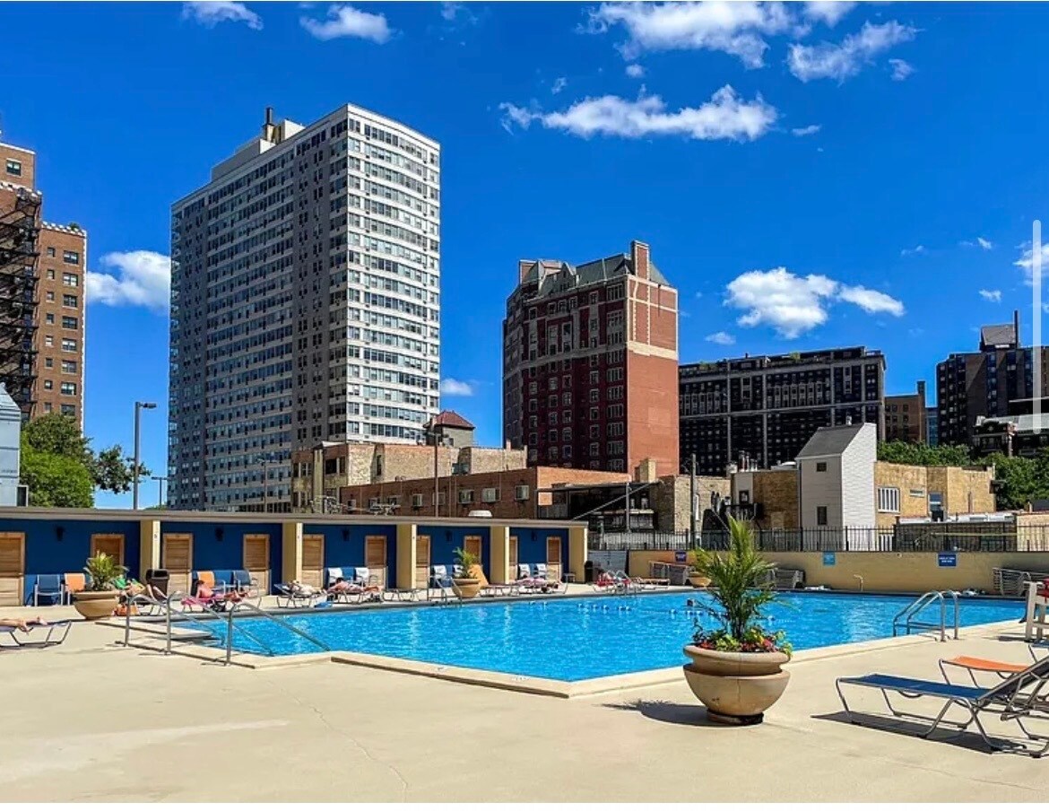 Building Photo - 655 W Irving Park Rd