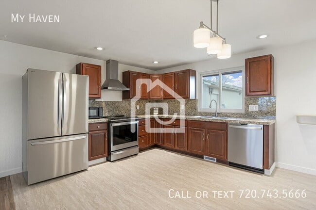 Building Photo - 1742 W 56th Ave