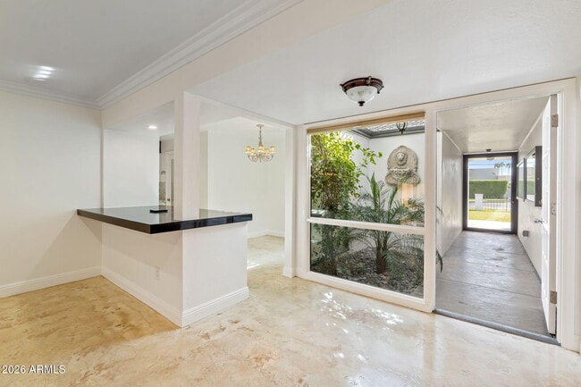 Building Photo - 2614 E Osborn Rd