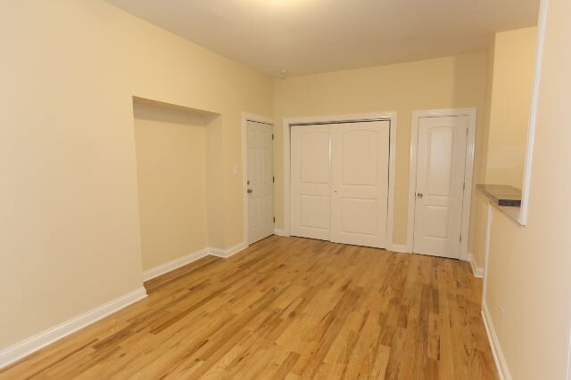 Building Photo - 4349 N Damen Ave