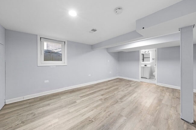 Building Photo - 5352 W 90th St