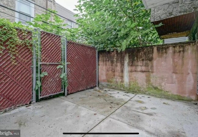 Building Photo - 1917 Pierce St