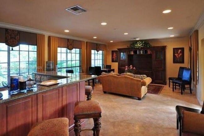 Building Photo - 983 Lake Terry Dr