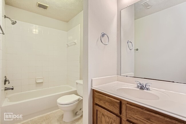 Building Photo - 3138 Red Rover Ct