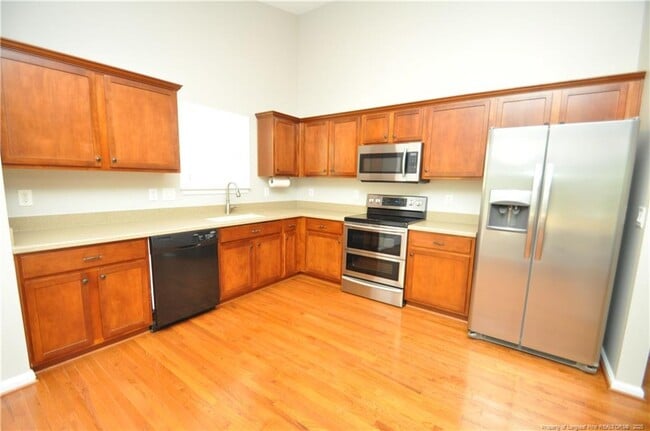 Building Photo - 248 N Honey Springs Ave
