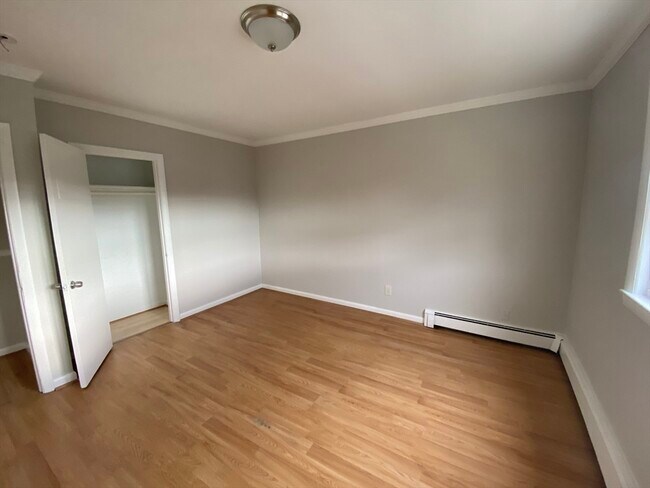 Building Photo - 167 Delhi St