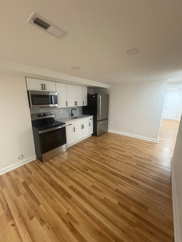 Building Photo - 1639 N Hilton St