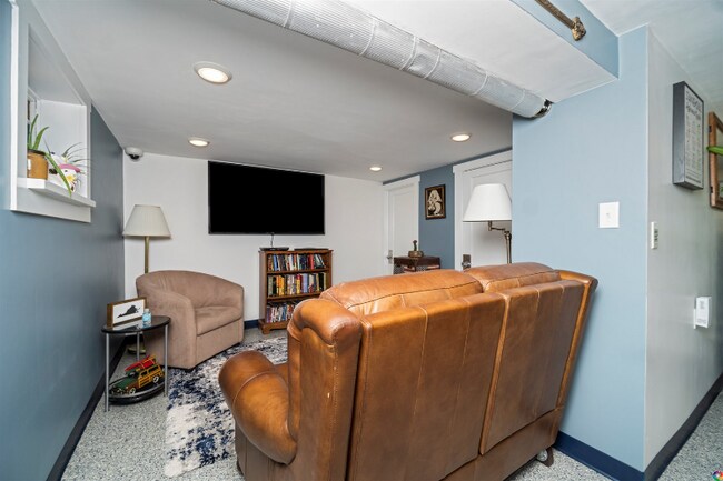 Building Photo - 1416 Hampton Blvd