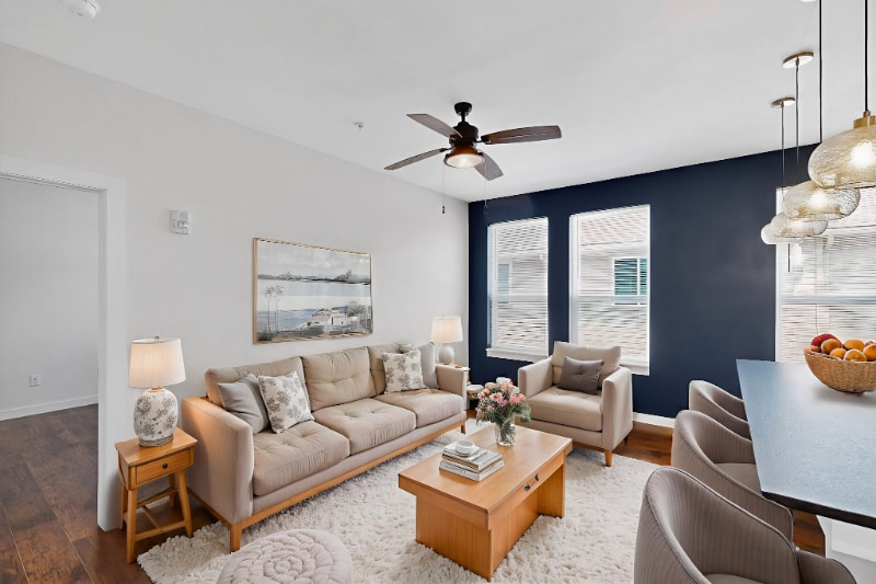 Building Photo - 800 S Welch St