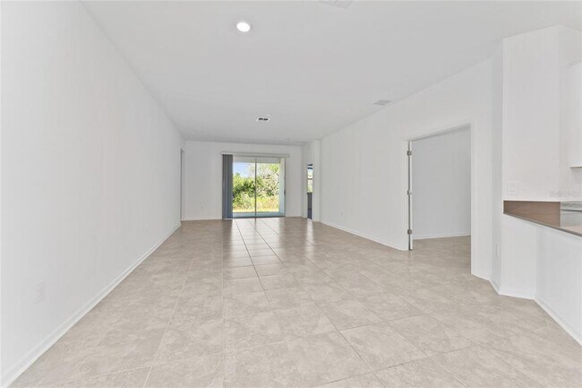 Building Photo - 860 Daring Dr