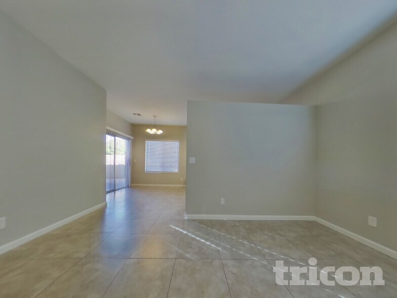 Building Photo - 625 N Hamilton St