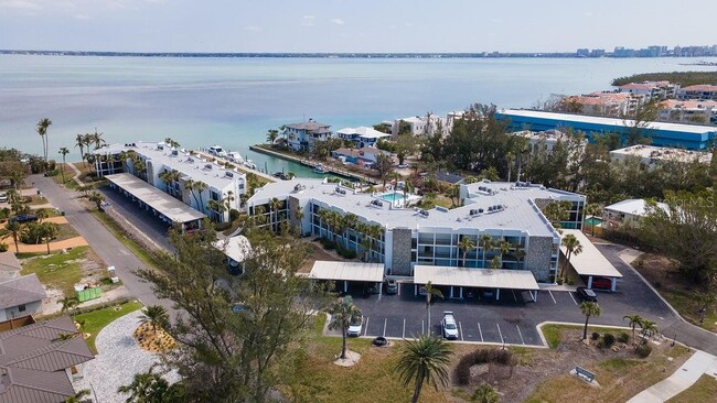 Building Photo - 450 Gulf of Mexico Dr