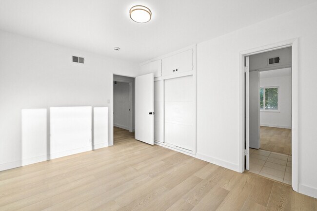 Building Photo - Spacious 4BR 2BA Home in Prime Glendora