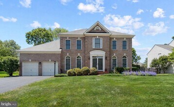 Building Photo - 4804 Leighfield Valley Dr