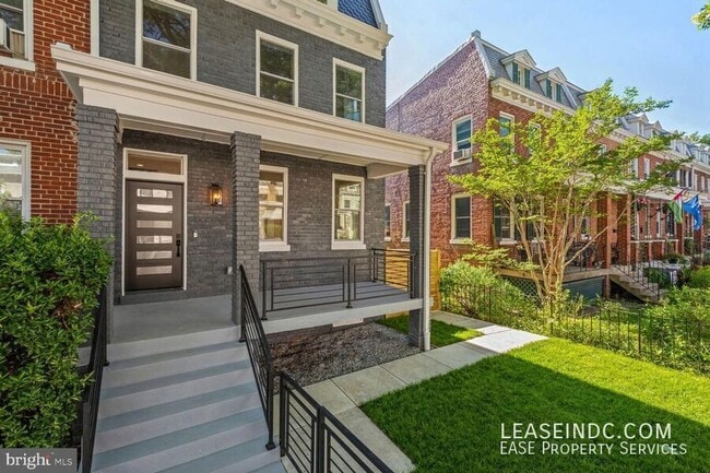 Building Photo - 4012 5th St NW