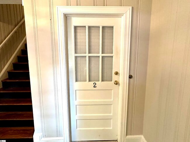 Building Photo - 5 Whitsett St