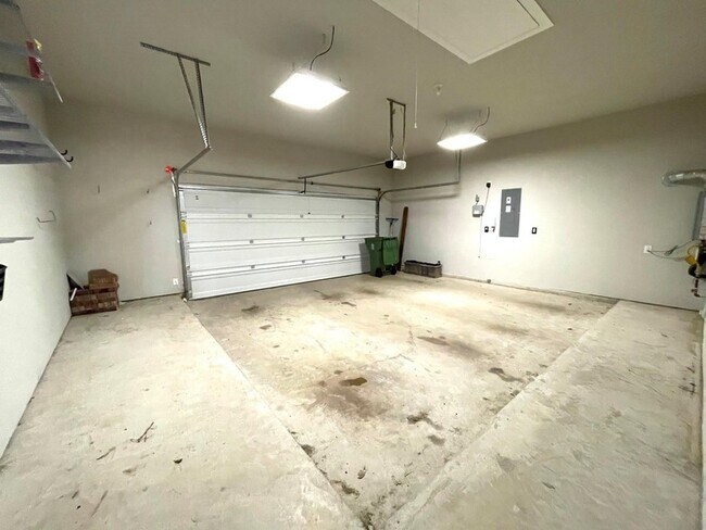 Building Photo - 4308 Indigo Lark Ln