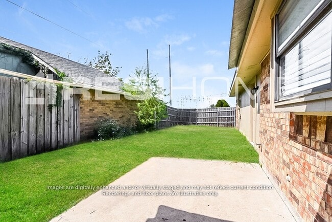 Building Photo - 925 Old Barn Ln