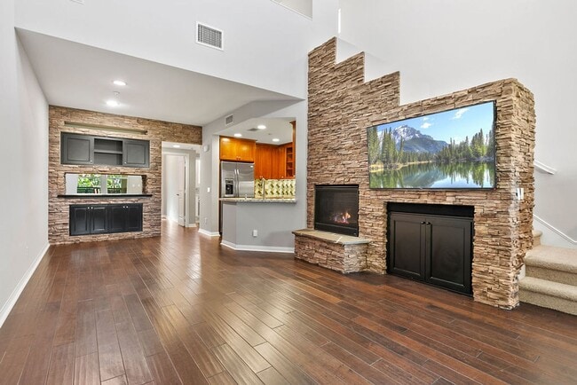 Building Photo - Entertainers Delight in Aliso Viejo!