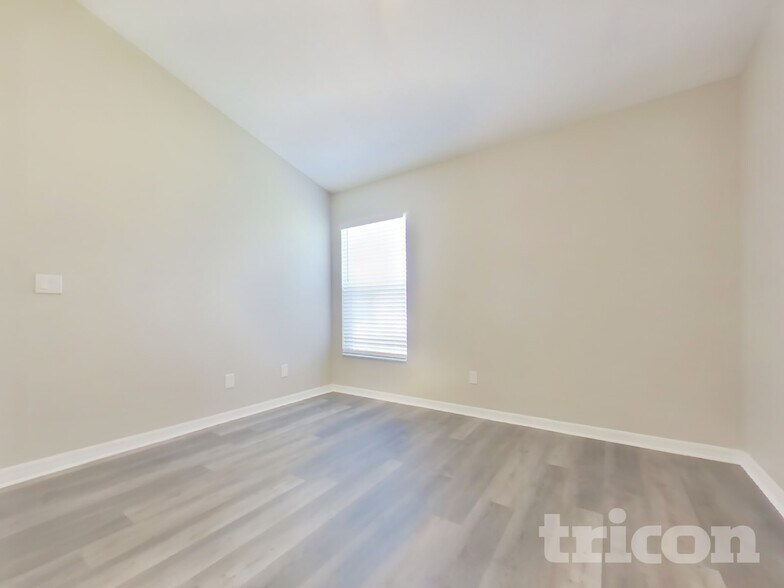 Building Photo - 15812 Heron Hill St