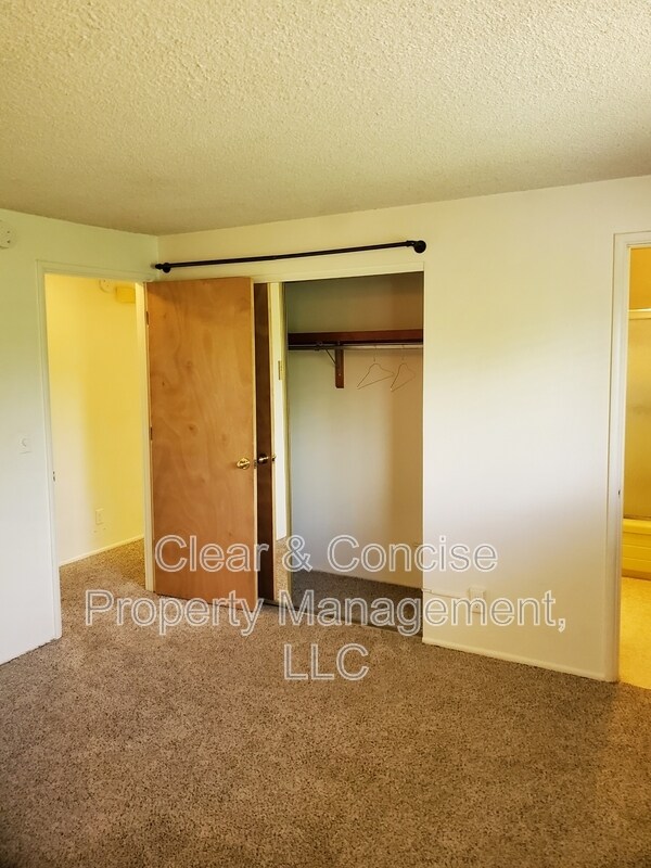 Building Photo - 15 W 39th Ave