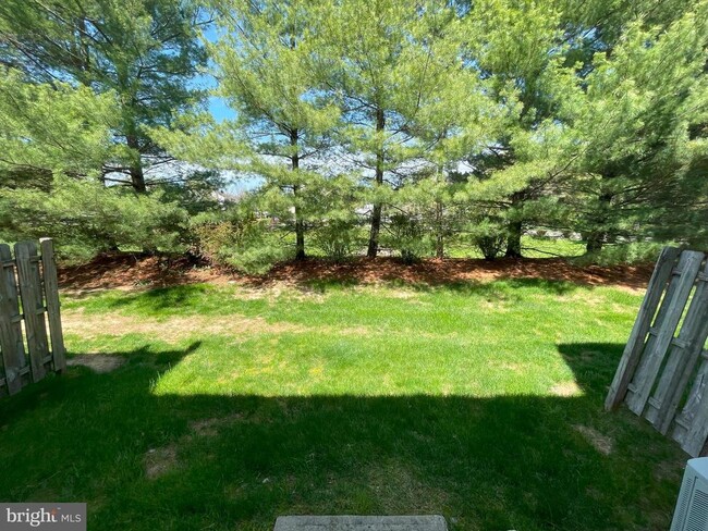 Building Photo - 102 Orchid Ln