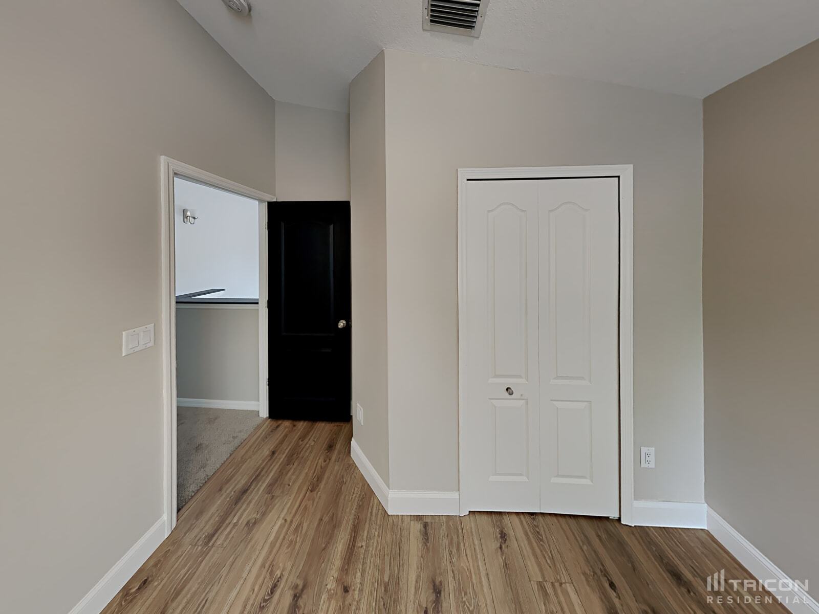 Building Photo - 10031 Landport Way