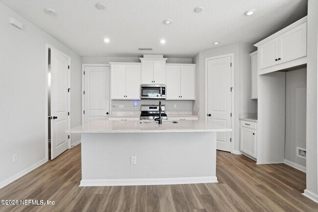 Building Photo - 3483 Headland Way